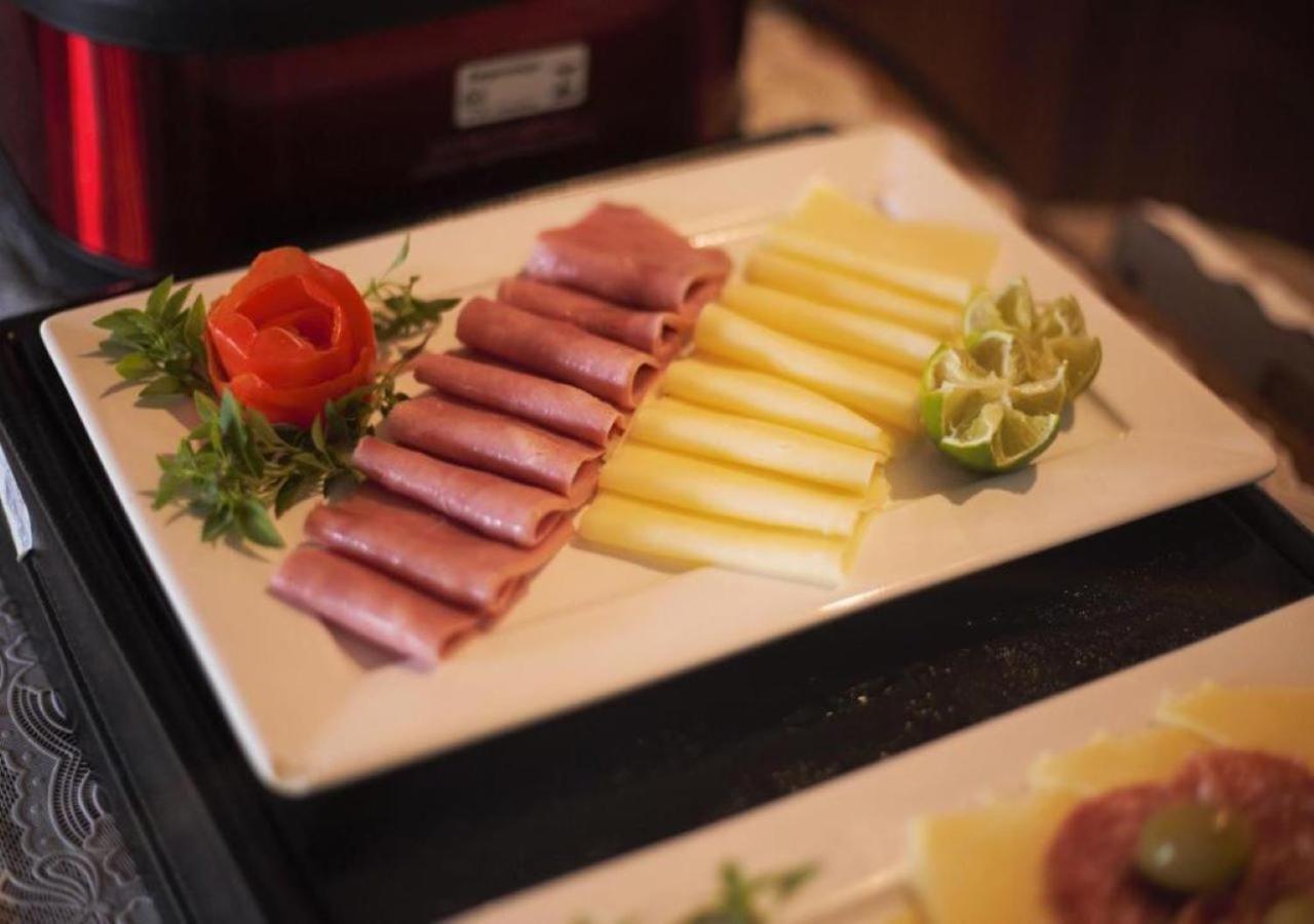 圣米格尔-杜戈斯托苏 Aki Pousada酒店 外观 照片